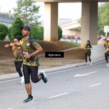 Runner Photo 6484080