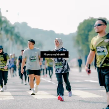 Runner Photo 6484082