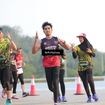 Runner Photo 6484103