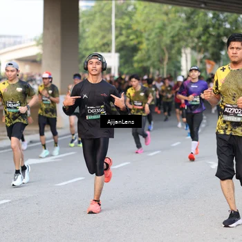 Runner Photo 6484115