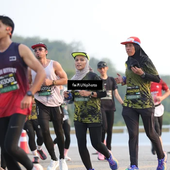 Runner Photo 6484125