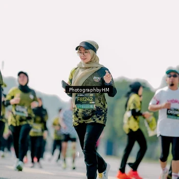 Runner Photo 6484132