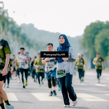 Runner Photo 6484133