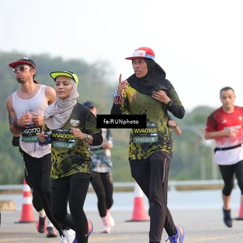 Runner Photo 6484165