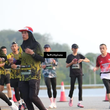 Runner Photo 6484182