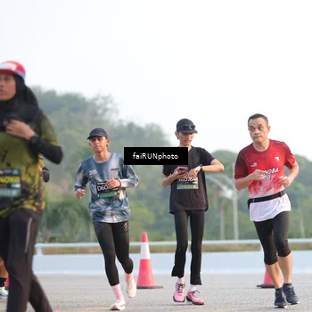 Runner Photo 6484185