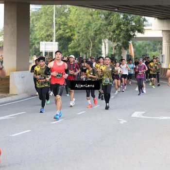 Runner Photo 6484192