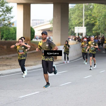 Runner Photo 6484240