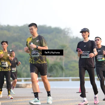 Runner Photo 6484247