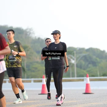Runner Photo 6484249
