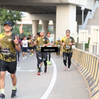 Runner Photo 6484273