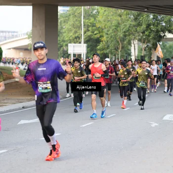 Runner Photo 6484275