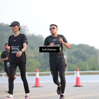 Runner Photo 6484290