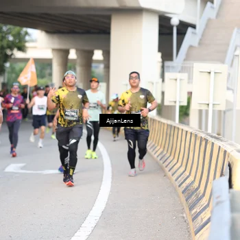 Runner Photo 6484302
