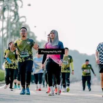 Runner Photo 6484323