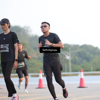 Runner Photo 6484329