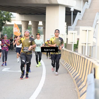 Runner Photo 6484348