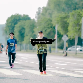 Runner Photo 6484391