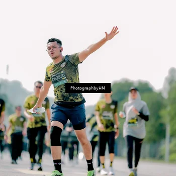 Runner Photo 6484393