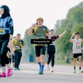 Runner Photo 6484400