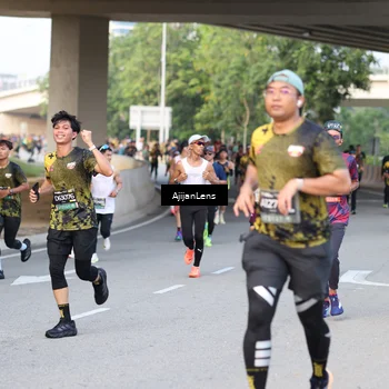 Runner Photo 6484417