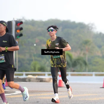 Runner Photo 6484433