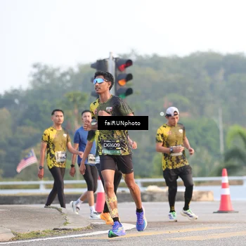 Runner Photo 6484434