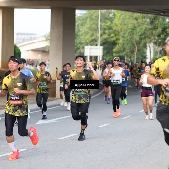 Runner Photo 6484441