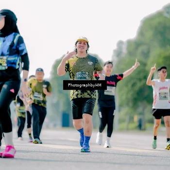 Runner Photo 6484448