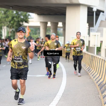 Runner Photo 6484453