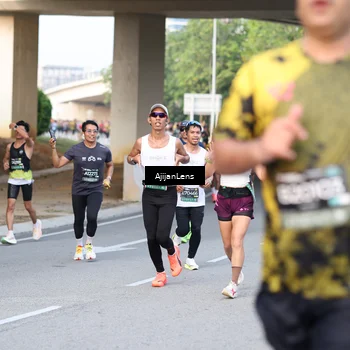 Runner Photo 6484473