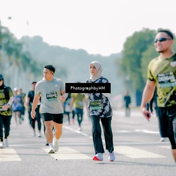 Runner Photo 6484476