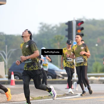 Runner Photo 6484491
