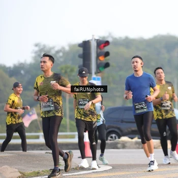 Runner Photo 6484504