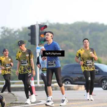 Runner Photo 6484538