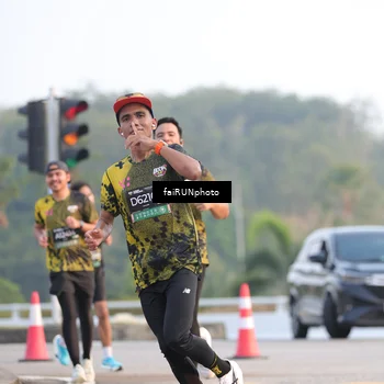 Runner Photo 6484559