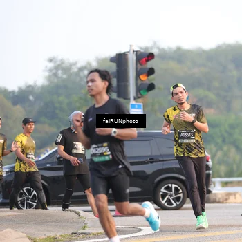 Runner Photo 6484623