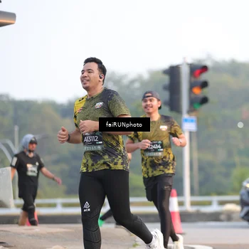 Runner Photo 6484625
