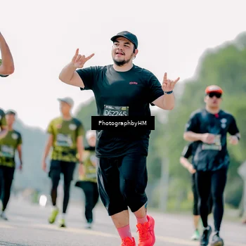 Runner Photo 6484649