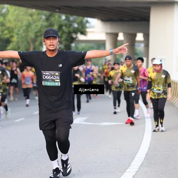 Runner Photo 6484667