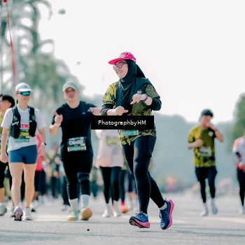 Runner Photo 6484672