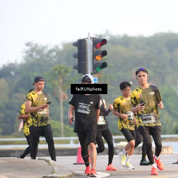 Runner Photo 6484682