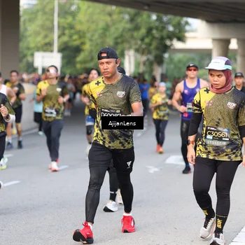 Runner Photo 6484690