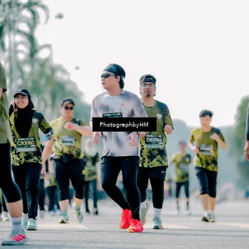 Runner Photo 6484695