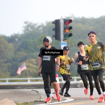 Runner Photo 6484701