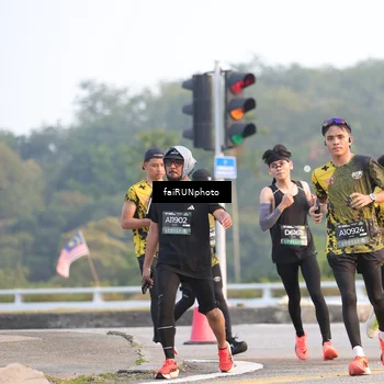 Runner Photo 6484702