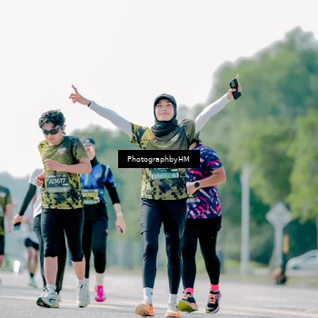 Runner Photo 6484712