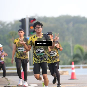 Runner Photo 6484753