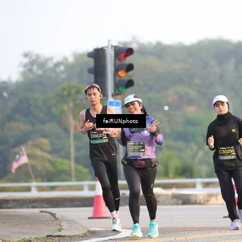 Runner Photo 6484790
