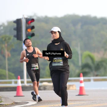 Runner Photo 6484832